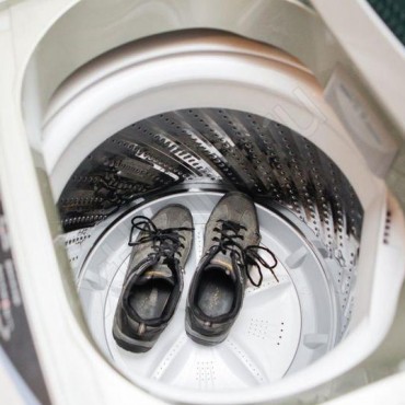 Как стирать кроссовки в стиральной машине